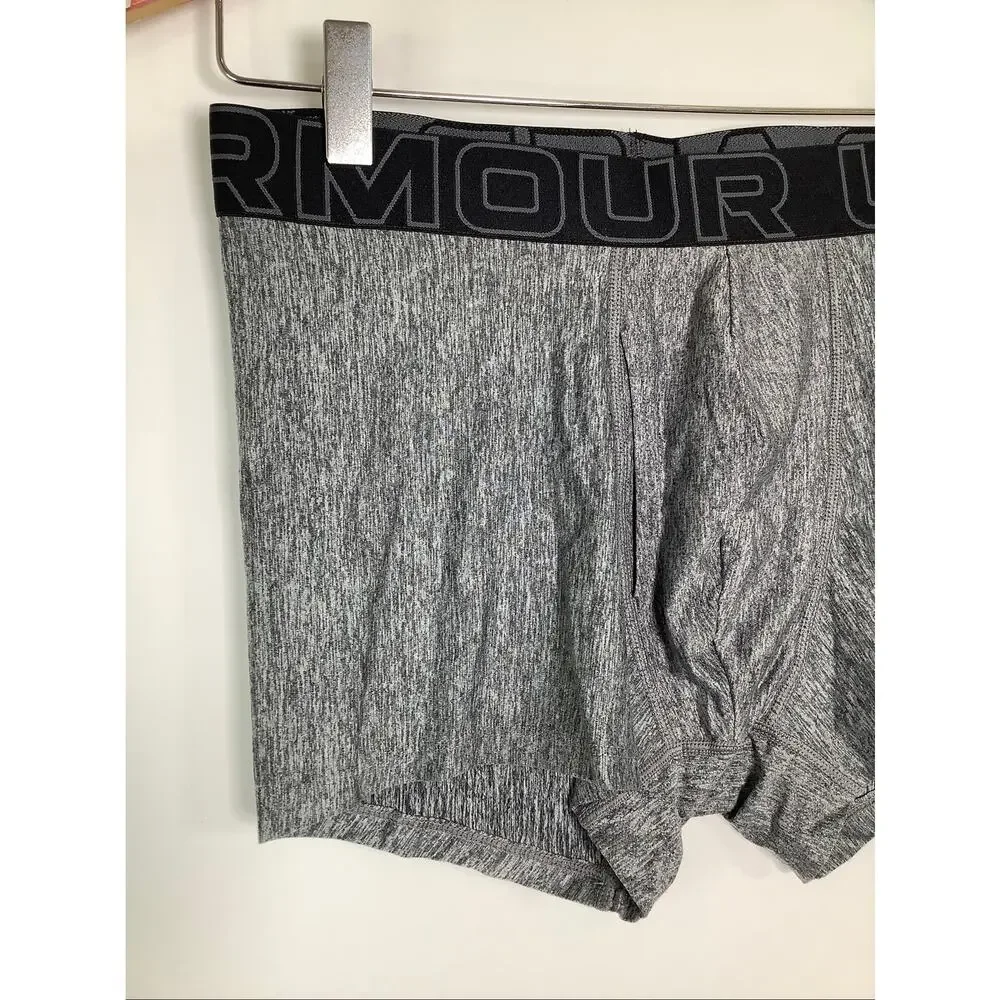 Under Armour Men's Medium Gray UA Performance Tech 3